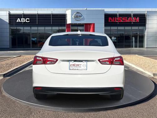 2022 Chevrolet Malibu FWD LT