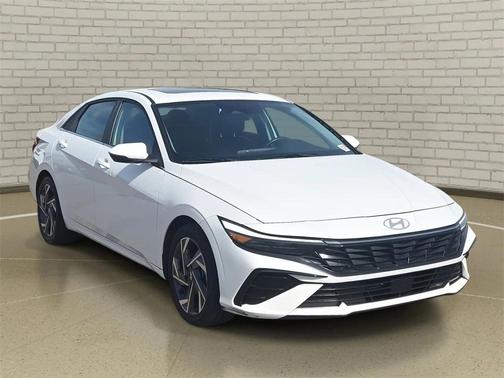 2025 Hyundai ELANTRA Limited