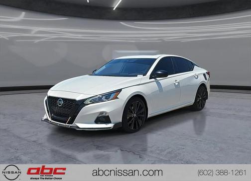 2022 Nissan Altima SR FWD