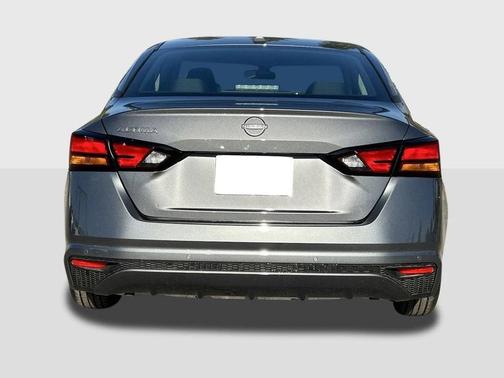 2025 Nissan Altima S FWD