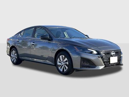 2025 Nissan Altima S FWD