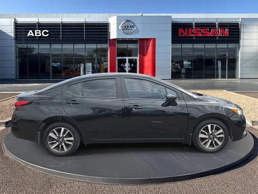 2021 Nissan Versa 1.6 SV
