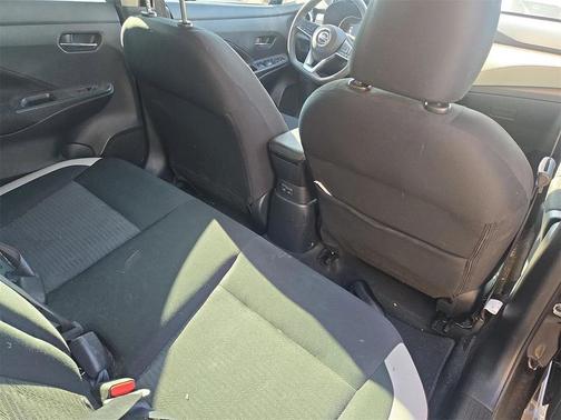 2021 Nissan Versa 1.6 SV