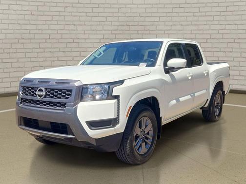 Glacier White 2025 Nissan Frontier SV