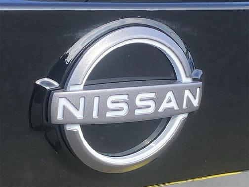 Champagne Silver Metallic 2026 Nissan Rogue Platinum