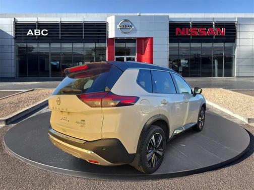 2023 Nissan Rogue Platinum