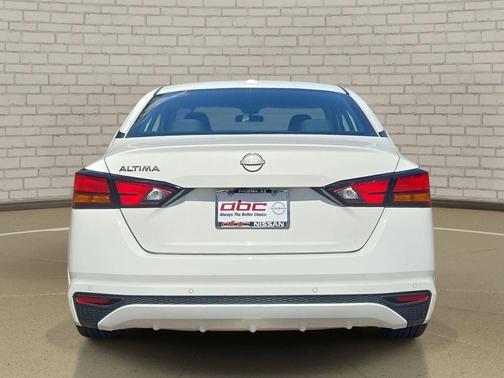 Glacier White 2025 Nissan Altima S FWD