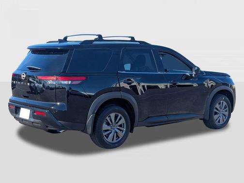 Super Black 2026 Nissan Pathfinder SV