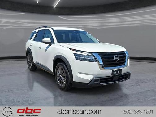 2022 Nissan Pathfinder SV 4WD