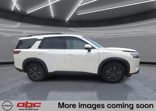 2022 Nissan Pathfinder SV 4WD