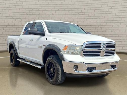 Bright White Clearcoat 2016 RAM 1500 Big Horn