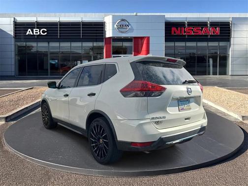 2020 Nissan Rogue S