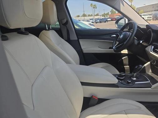 2019 Alfa Romeo Stelvio Base