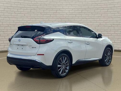Pearl White Tricoat 2021 Nissan Murano SV