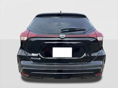 2025 Nissan Kicks S