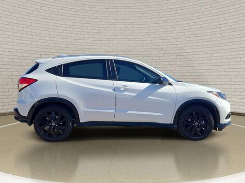 2022 Honda HR-V AWD Sport