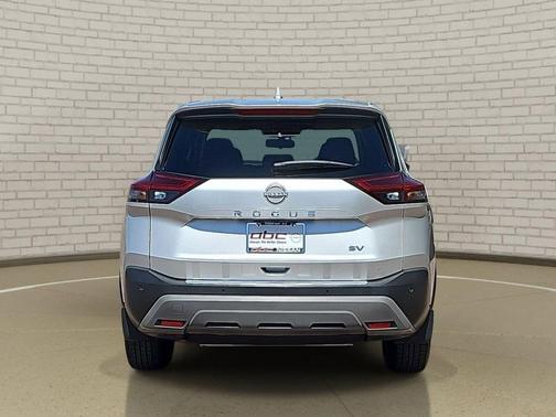 Brilliant Silver Metallic 2023 Nissan Rogue SV