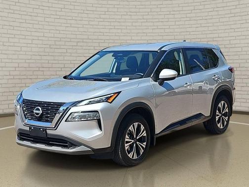 Brilliant Silver Metallic 2023 Nissan Rogue SV