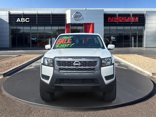 2025 Nissan Frontier SV