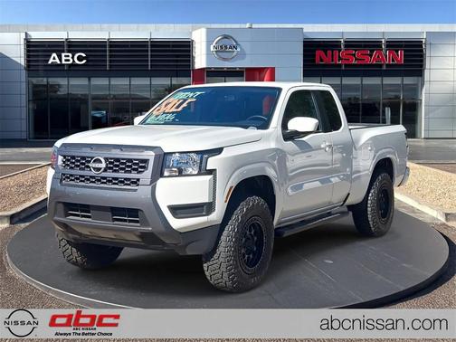 2025 Nissan Frontier SV