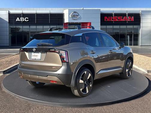Canyon Bronze Metallic 2026 Nissan Kicks SR