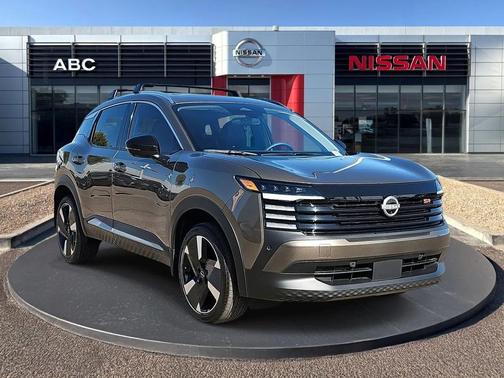 Canyon Bronze Metallic 2026 Nissan Kicks SR
