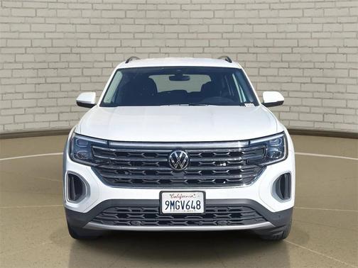 2024 Volkswagen Atlas 2.0T SE w/Technology 4MOTION