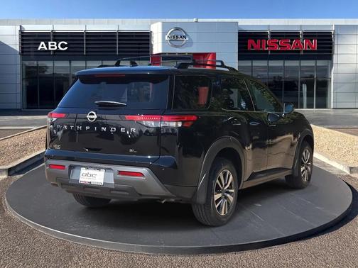 Super Black 2026 Nissan Pathfinder SL