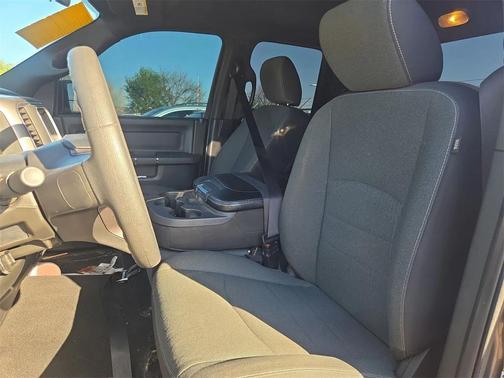 2022 RAM 1500 Classic Warlock Quad Cab 4x4 6'4' Box
