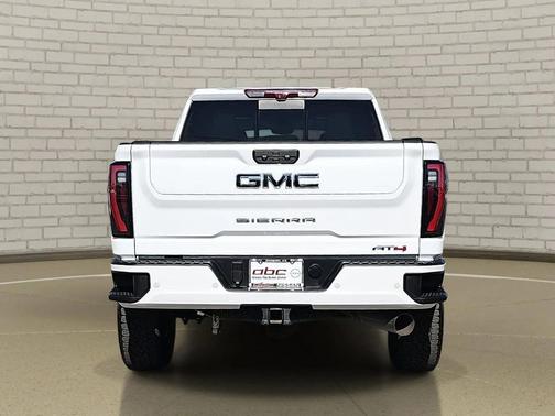 2025 GMC Sierra 2500 AT4