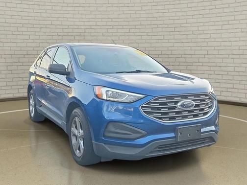 2022 Ford Edge SE