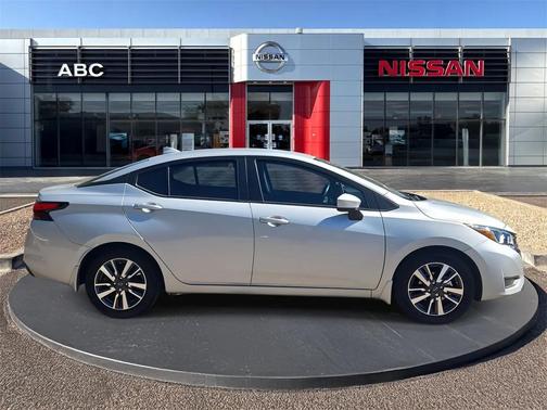 2024 Nissan Versa 1.6 SV