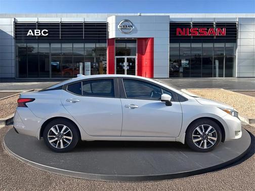 2024 Nissan Versa 1.6 SV