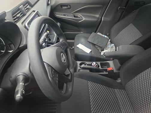 2024 Nissan Versa 1.6 S