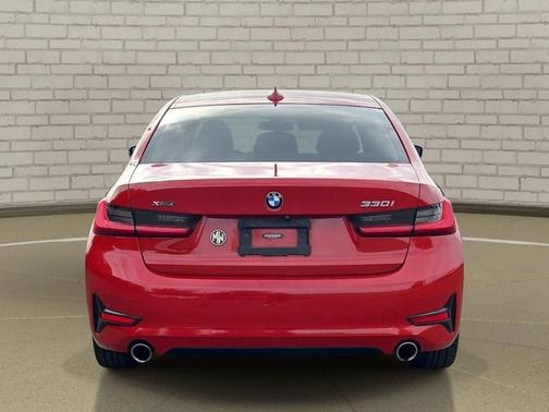 Melbourne Red Metallic 2019 BMW 330 xDrive