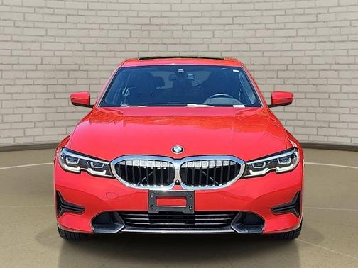 Melbourne Red Metallic 2019 BMW 330 xDrive