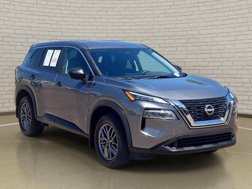 Gun Metallic 2023 Nissan Rogue S
