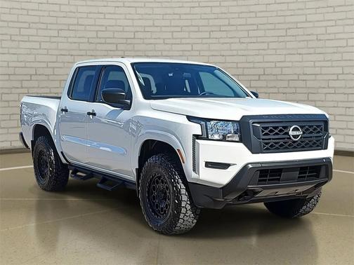 2024 Nissan Frontier S