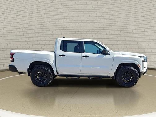 2024 Nissan Frontier S