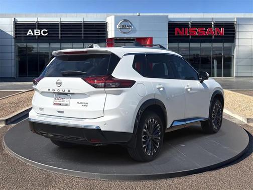 2026 Nissan Rogue Platinum