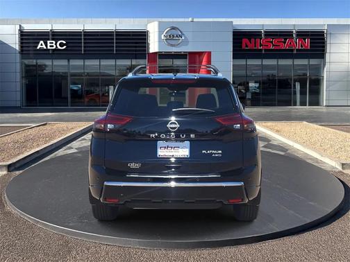 2026 Nissan Rogue Platinum