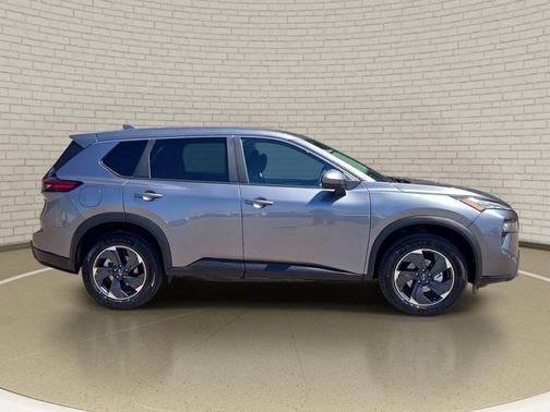 Gun Metallic 2025 Nissan Rogue SV