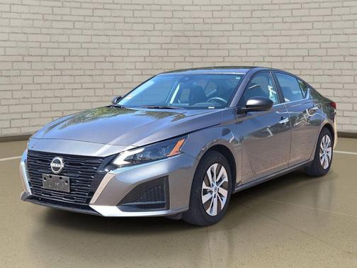 Gun Metallic 2025 Nissan Altima S FWD