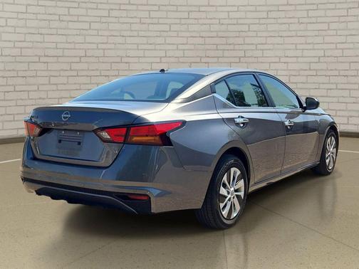 Gun Metallic 2025 Nissan Altima S FWD
