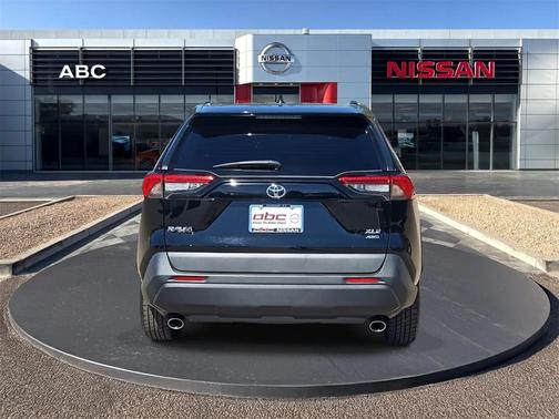 2020 Toyota RAV4 XLE