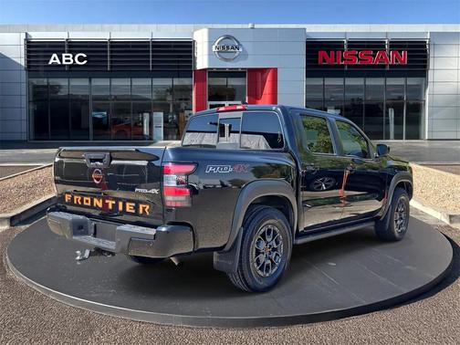 2022 Nissan Frontier PRO-4X