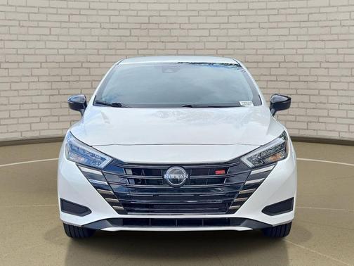 Everest White Pearl Tricoat 2026 Nissan Pathfinder SV