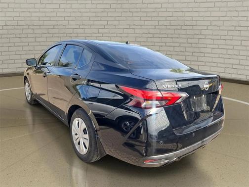 2024 Nissan Versa 1.6 S