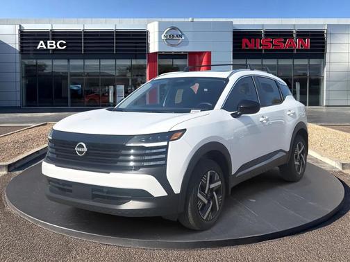 Fresh Powder 2026 Nissan Kicks SV