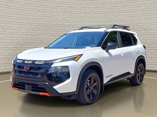 Everest White Pearl 2025 Nissan Rogue Rock Creek